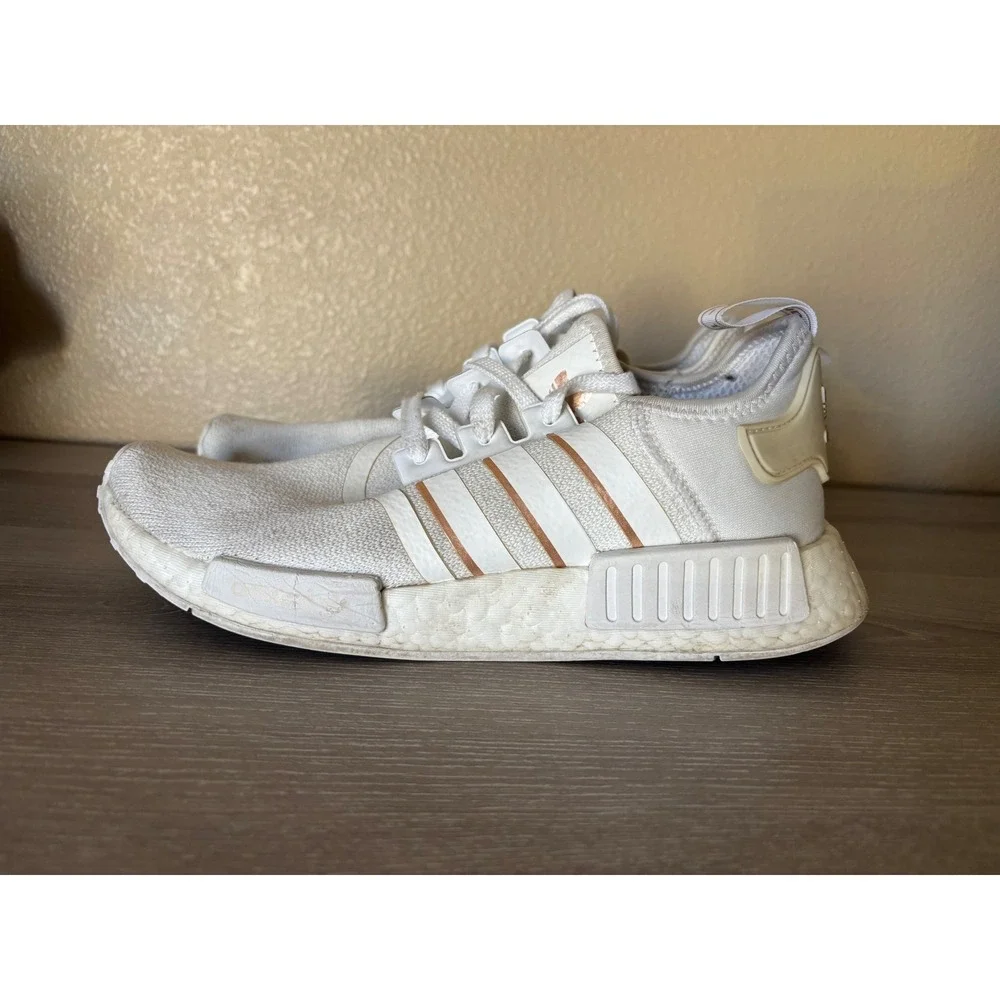 Adidas Boost Women's 9.5 White Rose Gold Stripes Sneakers‎ Shoes Activewear READ